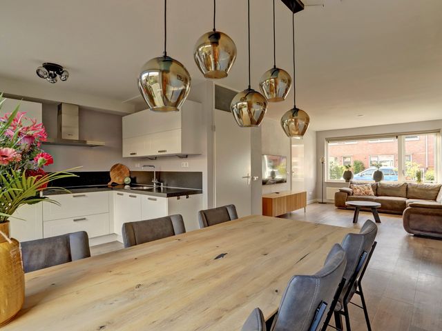 De Henich 21, Wadenoijen