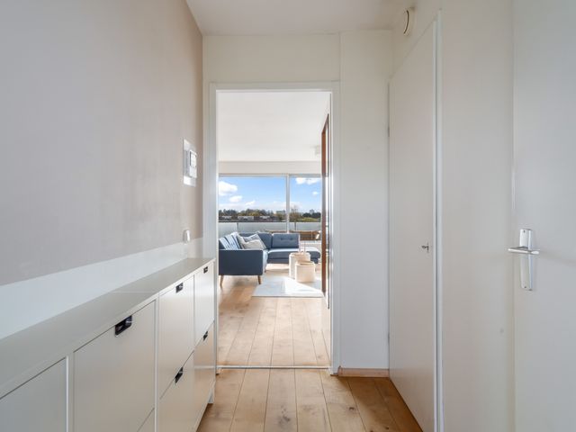 Volendamlaan 1226, Den Haag