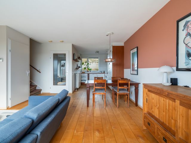 Volendamlaan 1226, Den Haag