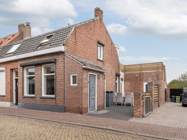 Schoolstraat 7a, Halsteren