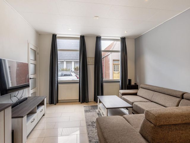 Schoolstraat 7a, Halsteren