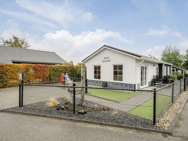 Nieuwlandseweg 168, Sint-Annaland