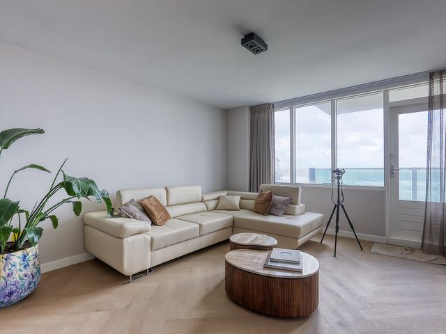 Zeekant 103Y, 'S-Gravenhage