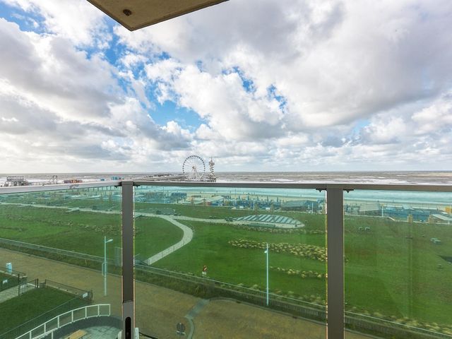 Zeekant 103Y, 'S-Gravenhage