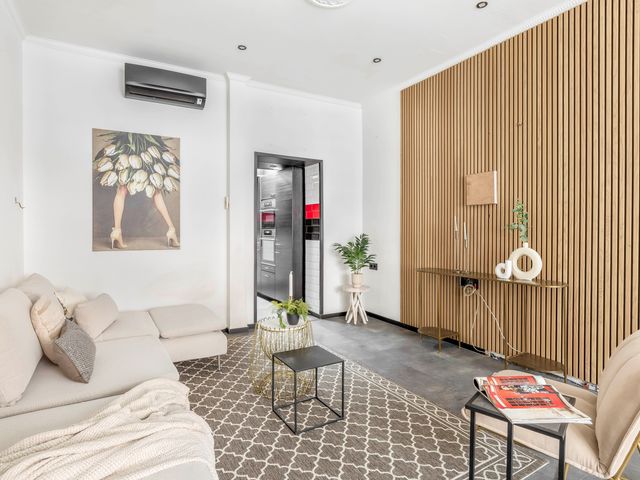 Zwartewaalsestraat 25, Schiedam