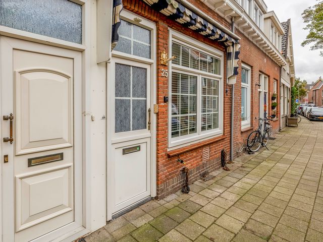 Zwartewaalsestraat 25, Schiedam