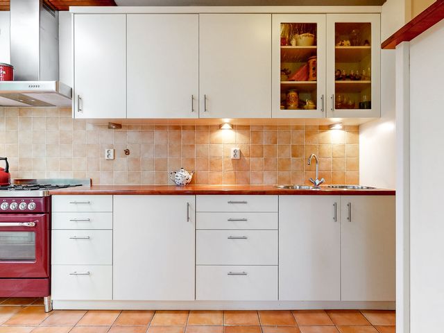 Bernhardstraat 24, Leiderdorp