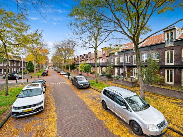 Zilvermeeuwlaan 38, 's-Gravenhage