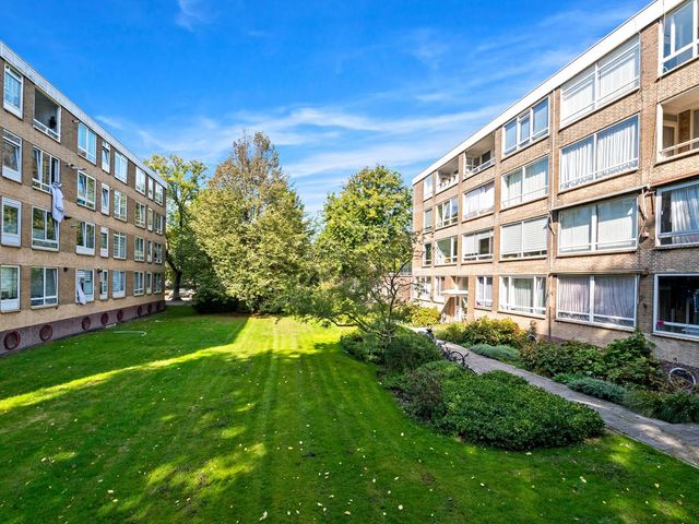 Hengelolaan 1070, 's-Gravenhage