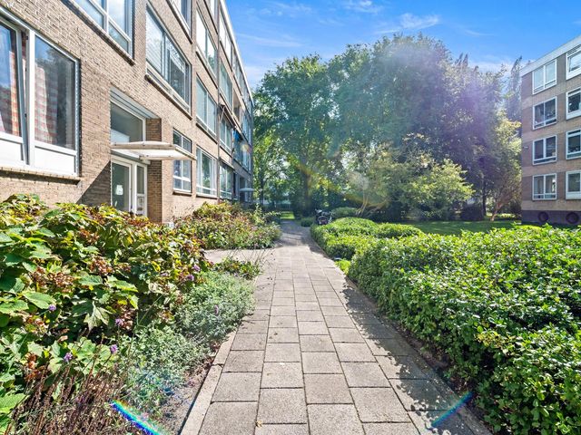 Hengelolaan 1070, 's-Gravenhage