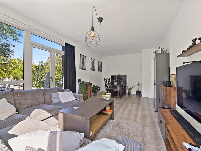 Hengelolaan 1070, 's-Gravenhage