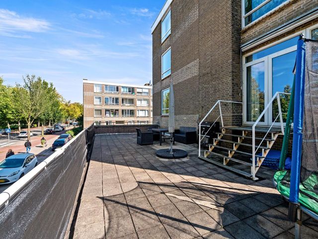 Hengelolaan 1070, 's-Gravenhage