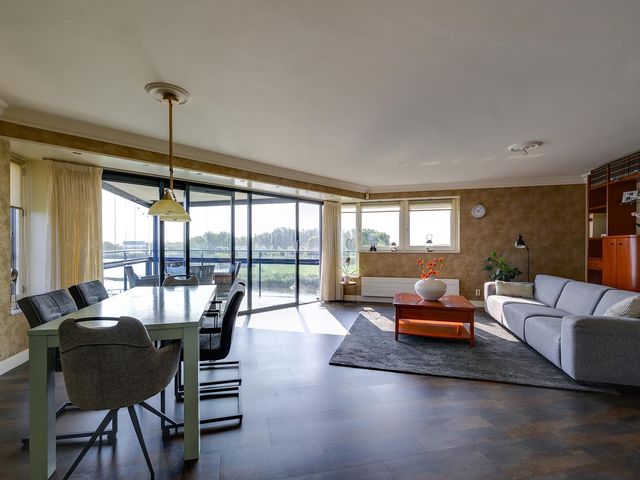 Zijdewinde 110, Puttershoek