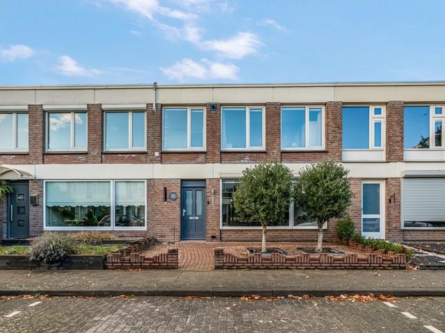 Esdoornstraat 28, Oss