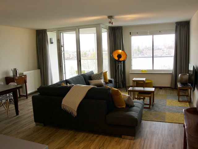 Oostmaaslaan 648, Rotterdam