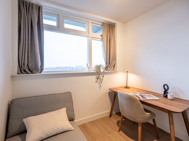 Ungerplein 2B04, Rotterdam