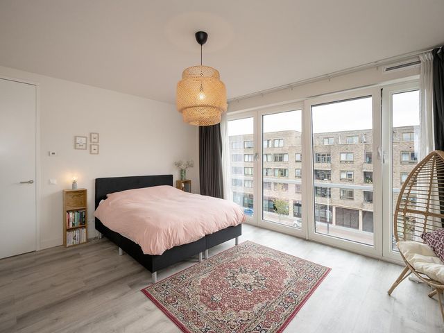 Narva-eiland 143, Amsterdam