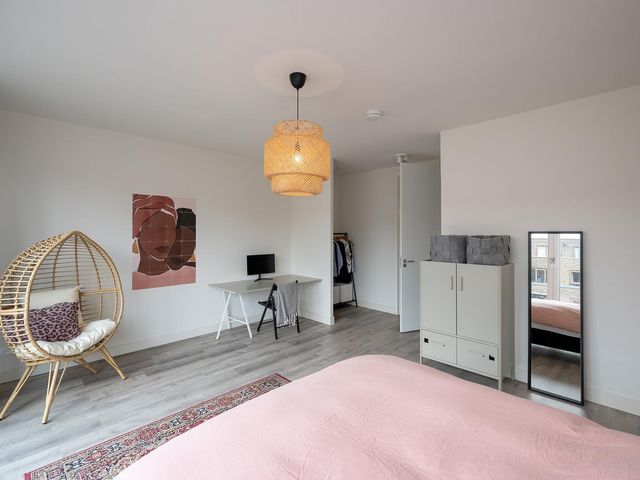 Narva-eiland 143, Amsterdam