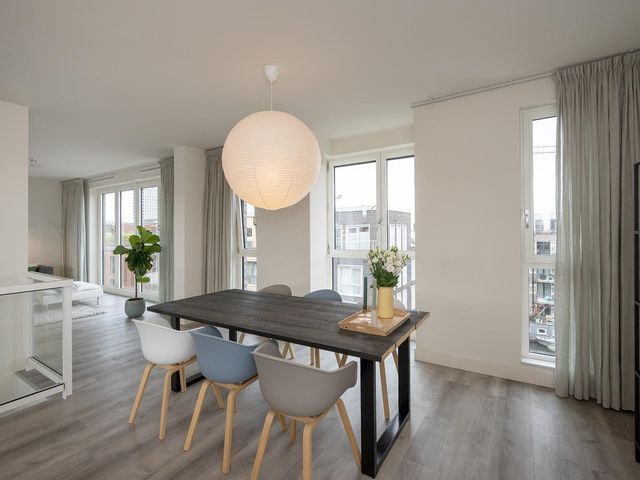 Narva-eiland 143, Amsterdam