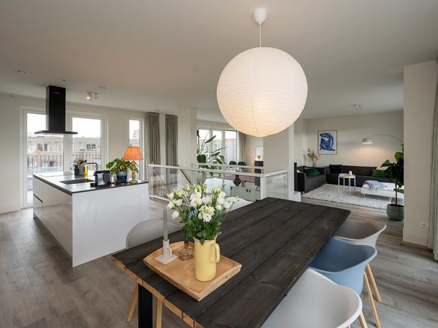 Narva-eiland 143, Amsterdam