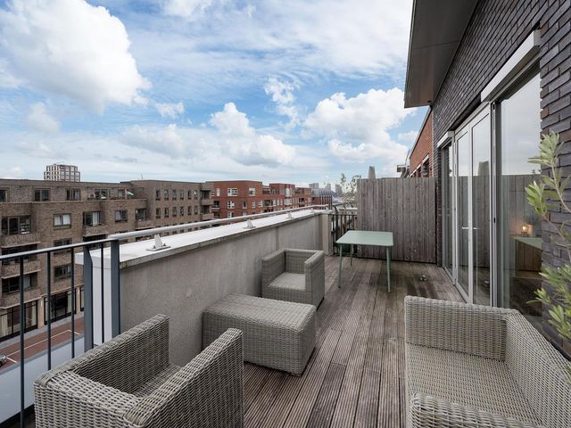 Narva-eiland 143, Amsterdam