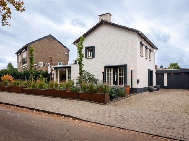 Semmelweisstraat 13, Brunssum