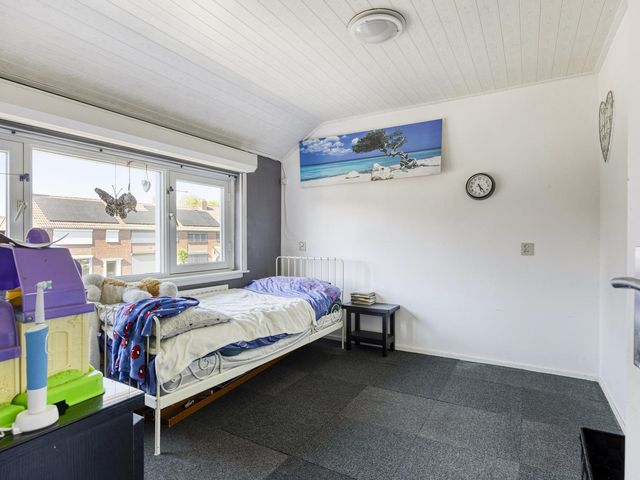 Burg van de Heijdenstr 61, Drunen