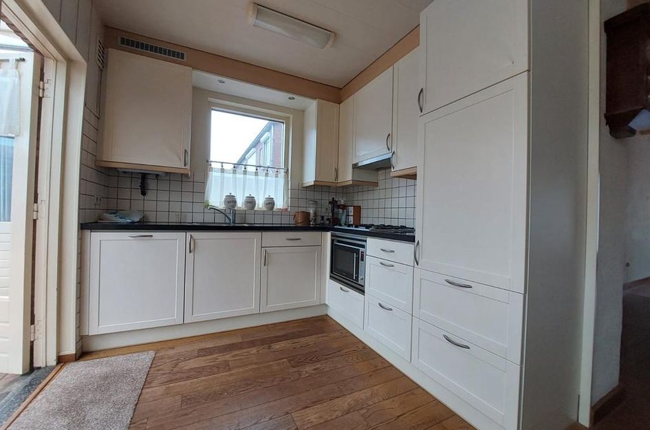 Burg van Heeswijkstraat 3