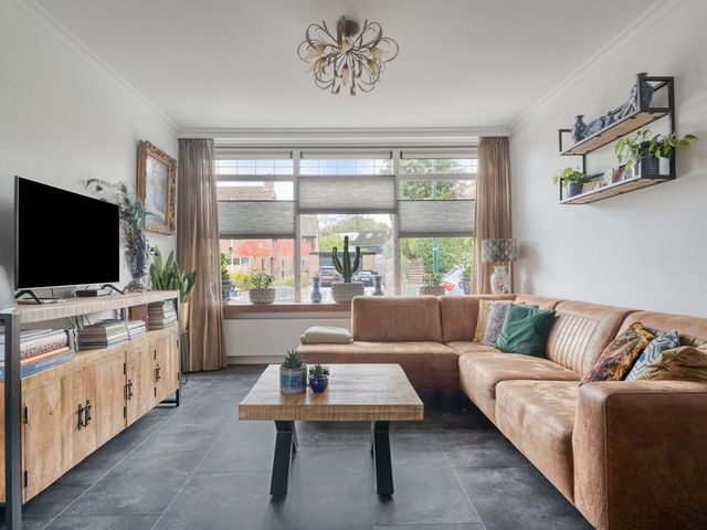 Bachlaan 16, Bunschoten-Spakenburg