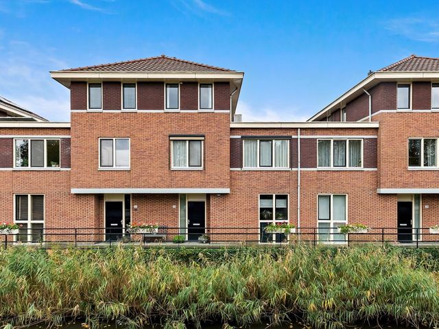 Kluishof 30, Maasland