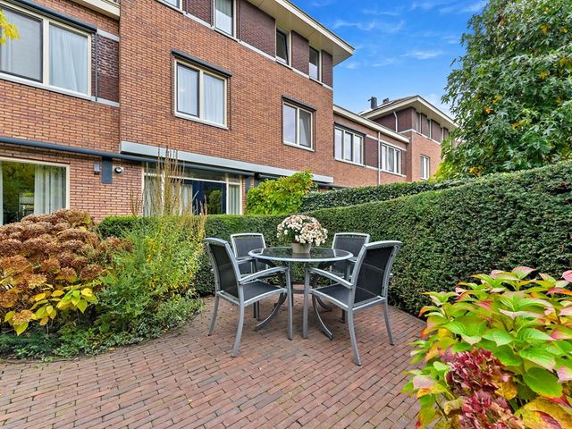 Kluishof 30, Maasland