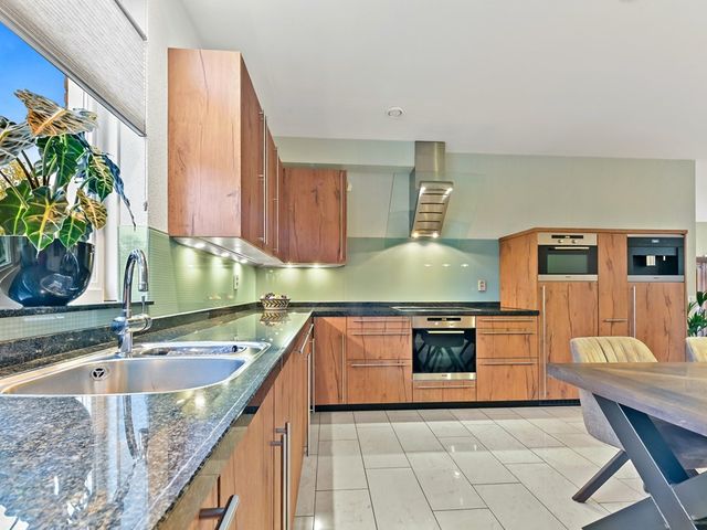 Kluishof 30, Maasland