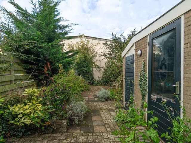 Salvialaan 19, Oegstgeest