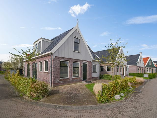 Zeedijk 2 345, Uitdam