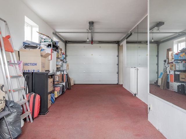 Barnsteen 28, Hoogwoud