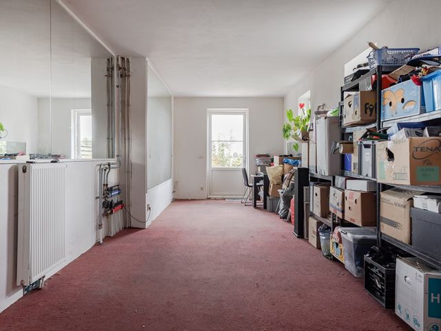 Barnsteen 28, Hoogwoud