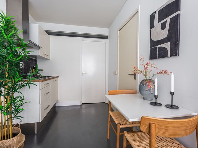 Tweede Laurierdwarsstraat 56, Amsterdam