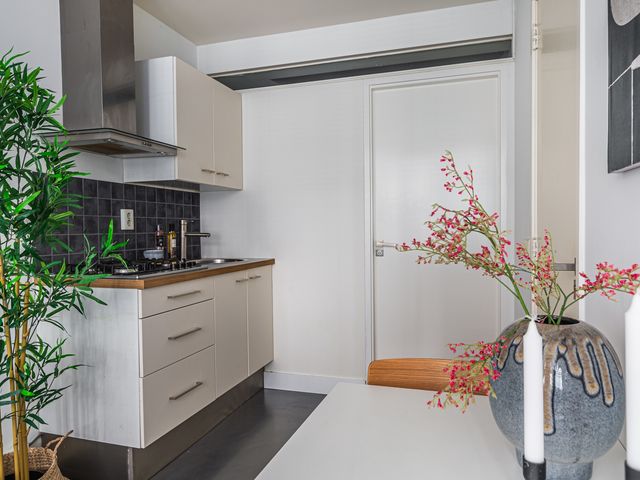 Tweede Laurierdwarsstraat 56, Amsterdam