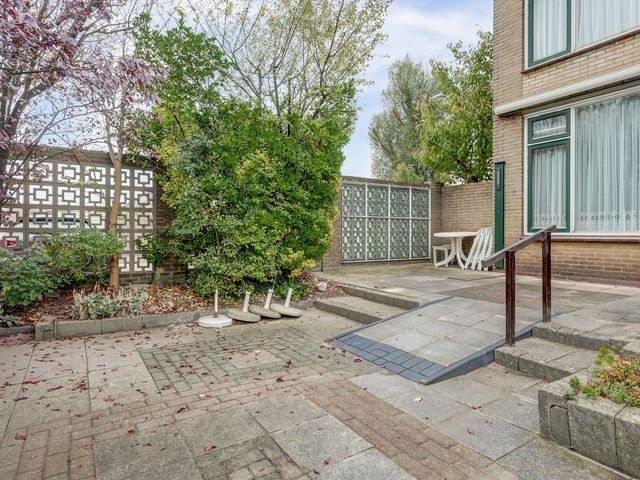 van Alkemadestraat 40, De Lier