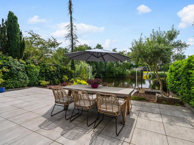 Brucknerstraat 79, Barendrecht