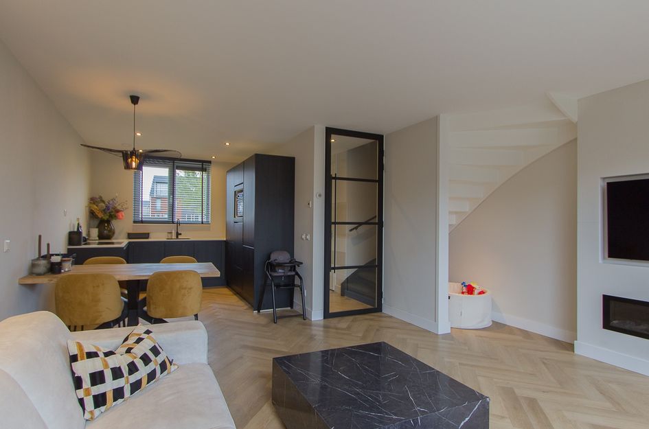 Mgr. Bekkersstraat 58