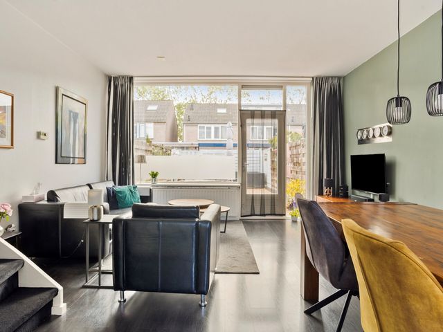 Loevestein 14, Zwijndrecht