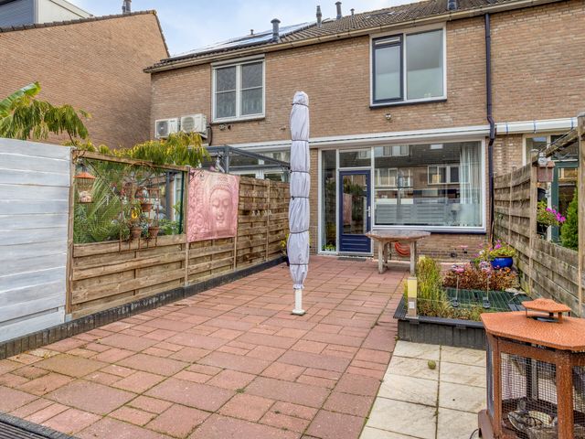 Loevestein 14, Zwijndrecht