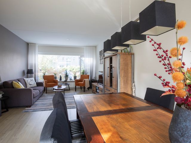 Catharina-Amalialaan 38, Aalsmeer