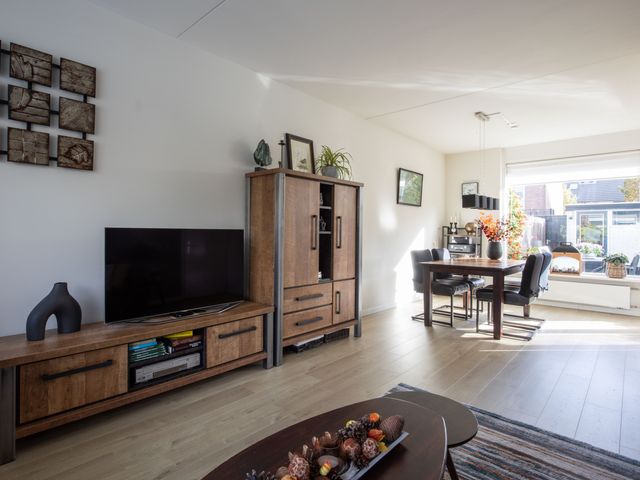 Catharina-Amalialaan 38, Aalsmeer