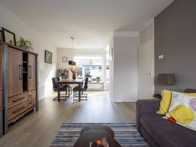 Catharina-Amalialaan 38, Aalsmeer