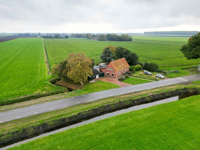 Ideweersterweg 5, Meedhuizen