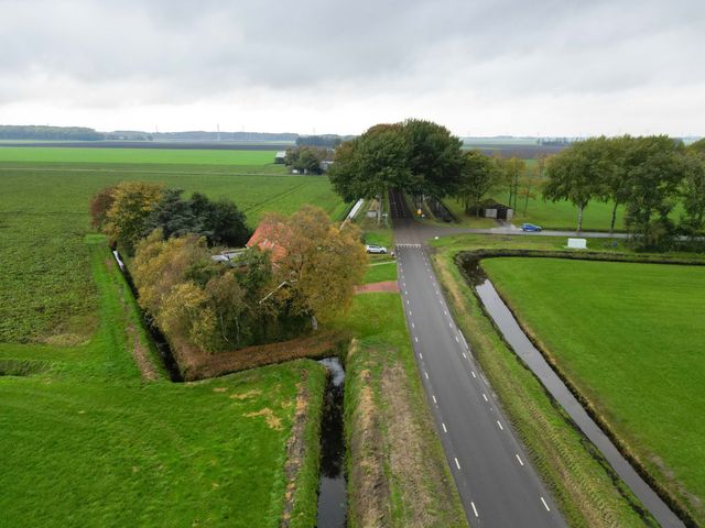 Ideweersterweg 5, Meedhuizen