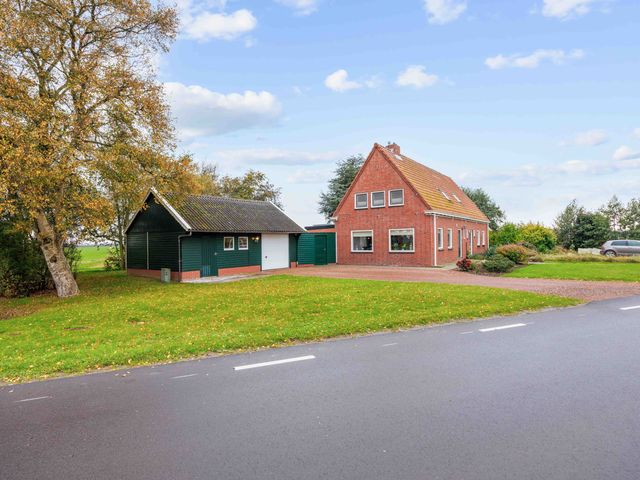 Ideweersterweg 5, Meedhuizen