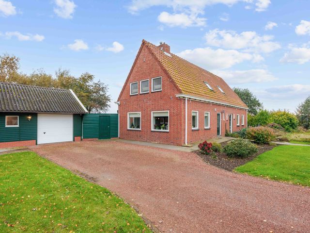 Ideweersterweg 5, Meedhuizen